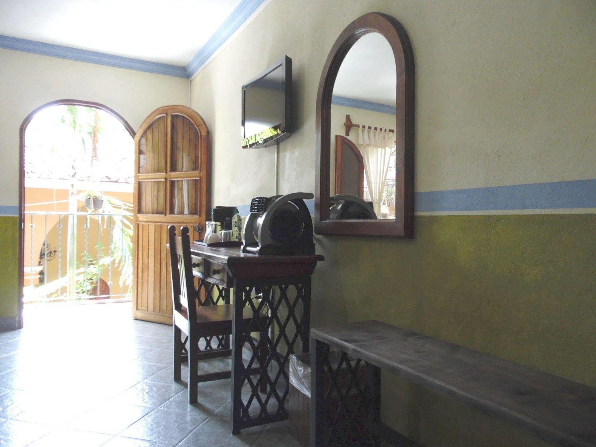 Hotel Posada San Jeronimo Coatepec  Εξωτερικό φωτογραφία